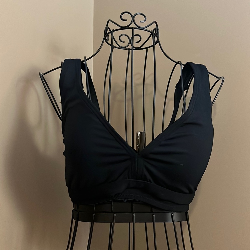 Carmen Marc Valvo Swim Top Size L